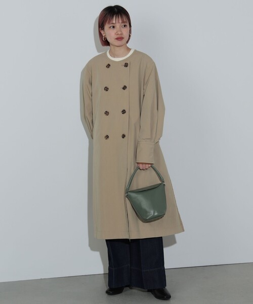 BEAMS HEART（ビームスハート）の「後ろ切替 ノーカラー ロングコート（トレンチコート・レディース・ブラック/ベージュ/オリーブ・MEDIUM/SMALL）」の21枚目の写真