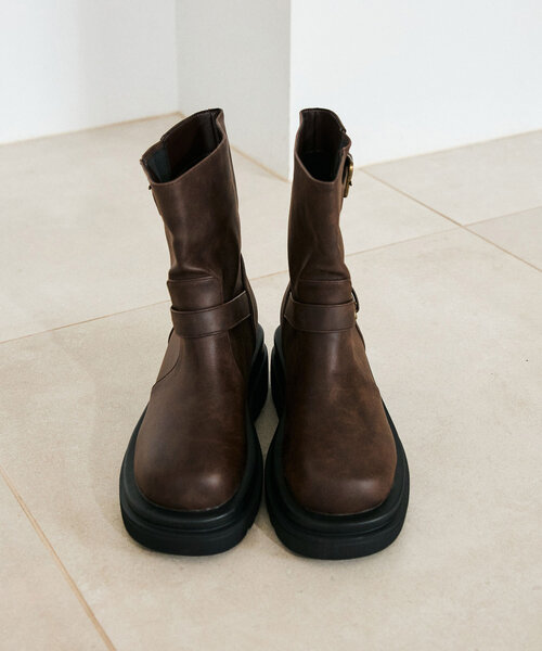 OLIVE des OLIVE(オリーブデオリーブ)の「ショートエンジニアブーツ(ブーツ・レディース・ブラック/ブラック系その他・SMALL/MEDIUM/LARGE)」の8枚目の写真