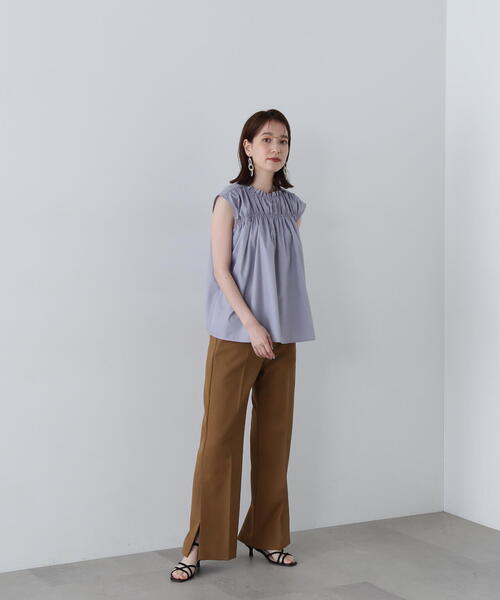 N.（N. Natural Beauty Basic）（エヌエヌナチュラルビューティーベーシック）の「◆シャーリングノースリブラウス（シャツ/ブラウス・レディース・ホワイト/ブルー/グレー・MEDIUM）」の13枚目の写真