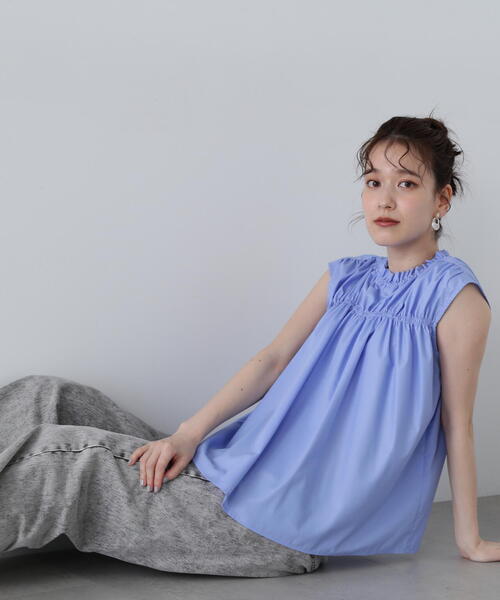 N.（N. Natural Beauty Basic）（エヌエヌナチュラルビューティーベーシック）の「◆シャーリングノースリブラウス（シャツ/ブラウス・レディース・ホワイト/ブルー/グレー・MEDIUM）」の18枚目の写真