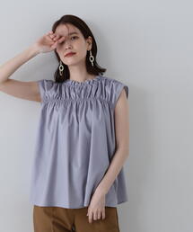 ◆シャーリングノースリブラウス