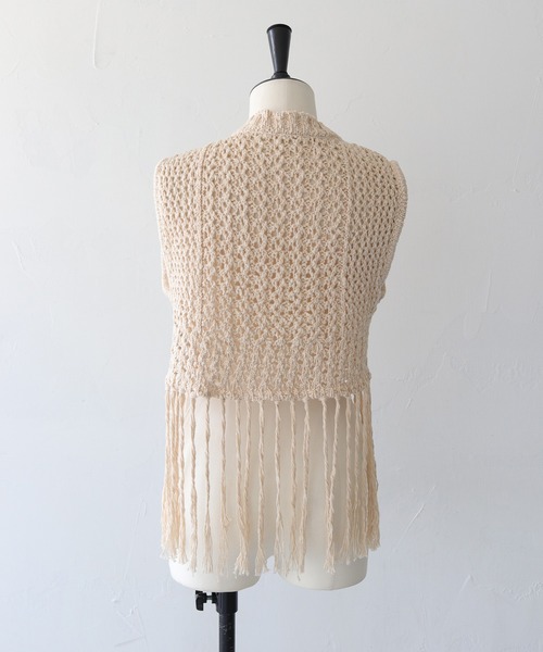 CLEIO（クレイオ）の「【CLEIO】フリンジショートベスト FRINGE SHORT VEST/986-12602（ベスト・レディース・アイボリー/ライトベージュ/チャコールグレー・FREE）」の9枚目の写真