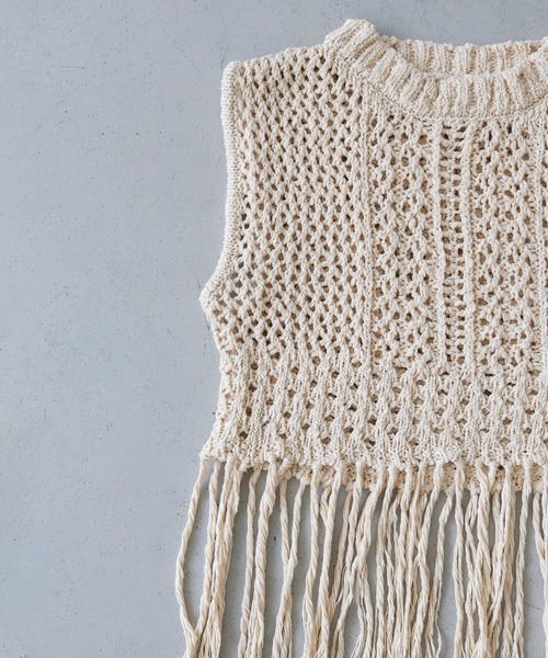 CLEIO（クレイオ）の「【CLEIO】フリンジショートベスト FRINGE SHORT VEST/986-12602（ベスト・レディース・アイボリー/ライトベージュ/チャコールグレー・FREE）」の10枚目の写真