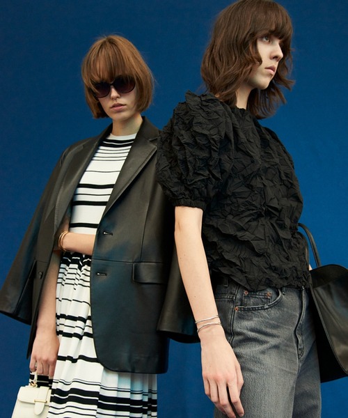 Mila Owen（ミラオーウェン）の「ラインカーブバングル（バングル/リストバンド・レディース・ゴールド/シルバー・FREE）」の9枚目の写真