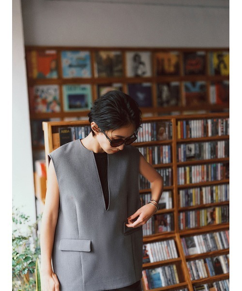 Mila Owen（ミラオーウェン）の「ラインカーブバングル（バングル/リストバンド・レディース・ゴールド/シルバー・FREE）」の16枚目の写真