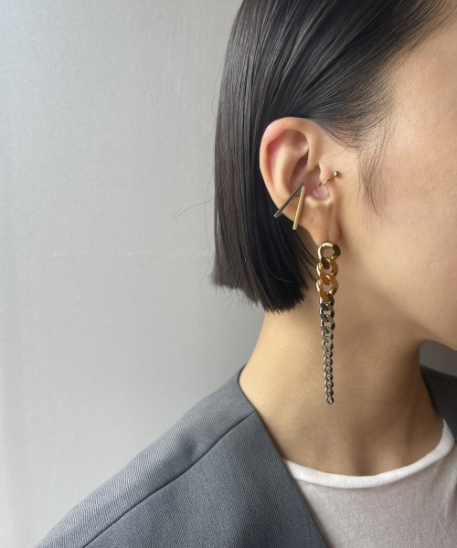 and cloud(アンドクラウド)の「Triangle Earcuff(イヤーカフ・レディース・シルバー/ブラック/イエローゴールド・FREE)」の16枚目の写真