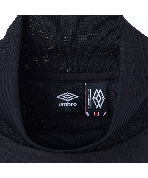 UMBRO AWAY DAYS LONG SLEEVE WIDE PRACTICE SHIRT（アンブロ アウェイデイズ ロングスリーブ ワイド プラクティス シャツ）（Tシャツ/カットソー）｜UMBRO（アンブロ）