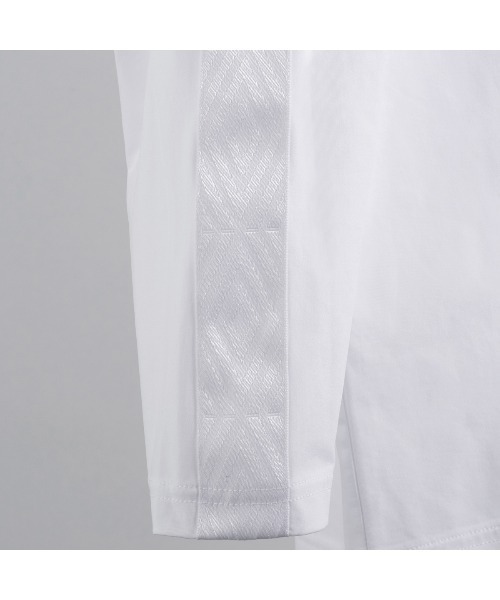 UMBRO AWAY DAYS LONG SLEEVE WIDE PRACTICE SHIRT（アンブロ アウェイデイズ ロングスリーブ ワイド プラクティス シャツ）（Tシャツ/カットソー）｜UMBRO（アンブロ）