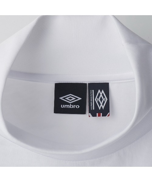 UMBRO AWAY DAYS LONG SLEEVE WIDE PRACTICE SHIRT（アンブロ アウェイデイズ ロングスリーブ ワイド プラクティス シャツ）（Tシャツ/カットソー）｜UMBRO（アンブロ）