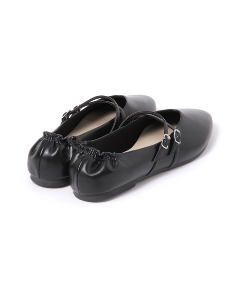 LAKOLE(ラコレ)の「【卒入式/オケージョンにも】ギャザーダブルストラップパンプス / 135005(パンプス・レディース・ブラック/オフホワイト/シルバー・SMALL/MEDIUM/LARGE)」の9枚目の写真