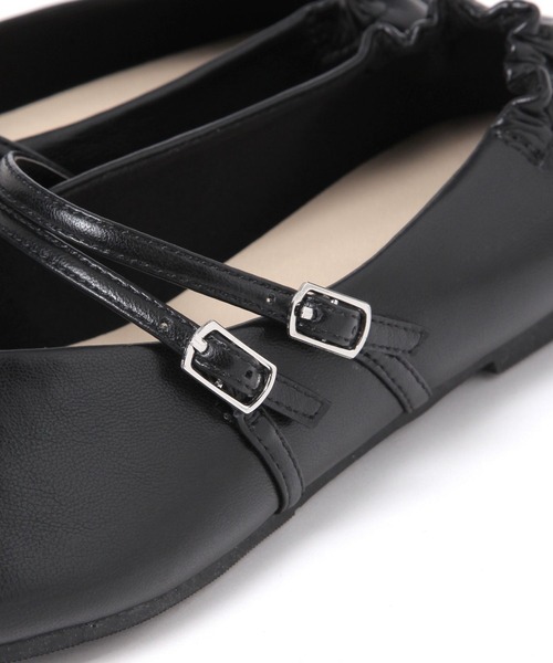 LAKOLE(ラコレ)の「【卒入式/オケージョンにも】ギャザーダブルストラップパンプス / 135005(パンプス・レディース・ブラック/オフホワイト/シルバー・SMALL/MEDIUM/LARGE)」の12枚目の写真