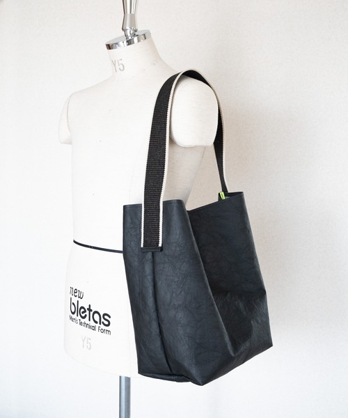 Dyneema(R) Leather BOX TYPE SHOULDER BAG / 超軽量ダイニーマレザーボックスタイプショルダーバッグ（ショルダーバッグ）｜SENTI（センティ）