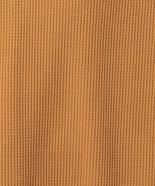 ONIGIRI（オニギリ）の「ワッフル　ハーフジップ　プルオーバー（Tシャツ/カットソー・レディース・アイボリー/チャコール/マスタード・FREE）」の6枚目の写真