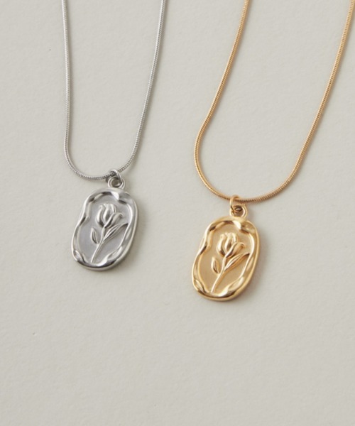 ヴィンテージ 純銀製 アニマルビーズ計56g レザーネックレス付 セール】【 金属アレルギー対応 】 フラワーモチーフペンダント