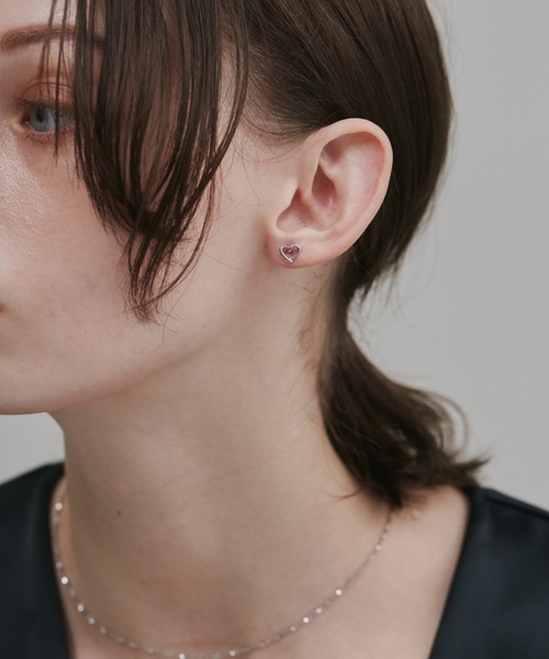 ciite' surgical stainless(シーテサージカルステンレス)の「【 金属アレルギー対応 】 ミニハートピアス サージカルステンレス (両耳用)(ピアス(両耳用)・レディース・ゴールド/シルバー/ピンクゴールド・FREE)」の10枚目の写真