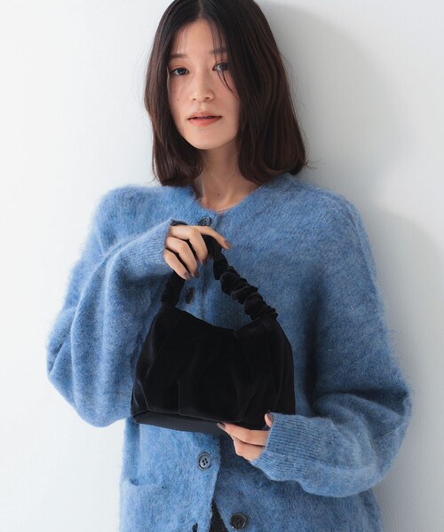 B:MING by BEAMS（ビーミングバイビームス）の「2WAY ベロアバッグ（ショルダーバッグ・レディース・レッド/ブラック・ONE SIZE）」の2枚目の写真