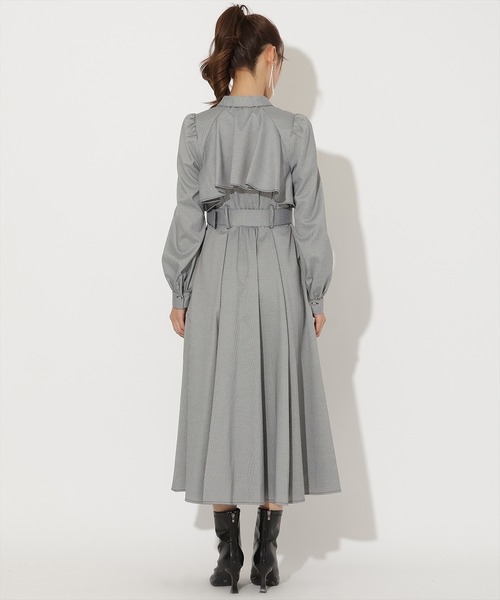 ジルチュ フリル付きグレーAラインノースリーブワンピース