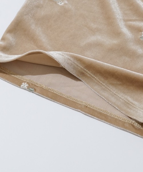 flower(フラワー)の「ベロアエンブロイダリーパンツ(その他パンツ・レディース・ブラック/ベージュ・FREE)」の8枚目の写真