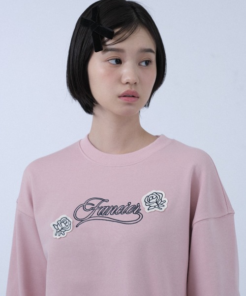 FCMM(エフシーエムエム)の「ROSE EMBROIDERY CREWNECK SWEAT/ローズエンブロイダリークルーネックスウェット(スウェット・レディース・ネイビー/ピンク/ホワイト・SMALL/MEDIUM)」の18枚目の写真