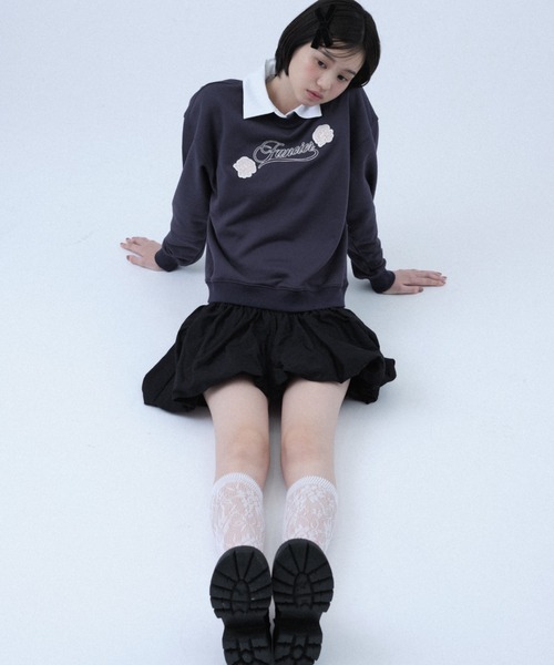 FCMM(エフシーエムエム)の「ROSE EMBROIDERY CREWNECK SWEAT/ローズエンブロイダリークルーネックスウェット(スウェット・レディース・ネイビー/ピンク/ホワイト・SMALL/MEDIUM)」の13枚目の写真