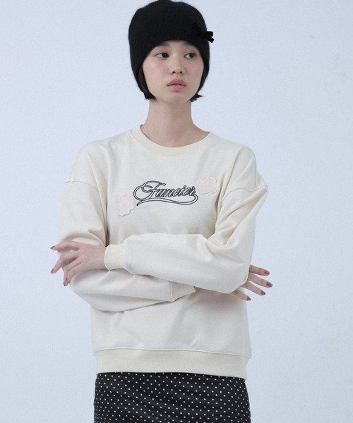 FCMM(エフシーエムエム)の「ROSE EMBROIDERY CREWNECK SWEAT/ローズエンブロイダリークルーネックスウェット(スウェット・レディース・ネイビー/ピンク/ホワイト・SMALL/MEDIUM)」の7枚目の写真