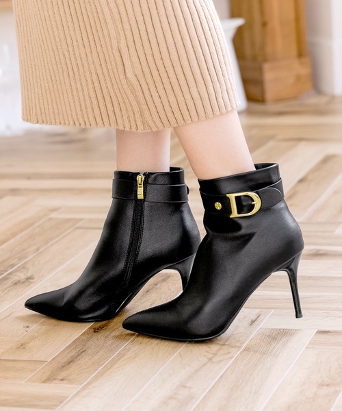 Julia Boutique（ジュリアブティック）の「【22-24.5cm】 モチーフ付き ポインテッドトゥ ショートブーツ（ブーツ・レディース・ブラック/アイボリー・36/35/40/39/38/37）」の10枚目の写真