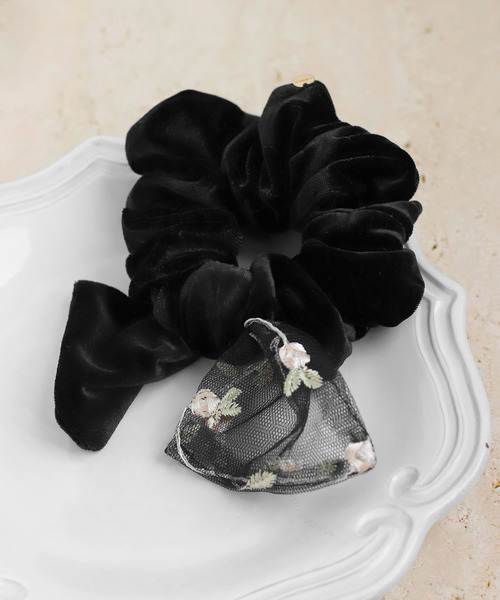 襟マフラー ベロアリボン「刺繍花柄」 ベロア格子柄お花刺繍リボン（1mカット） | Dua-アクセサリーパーツ