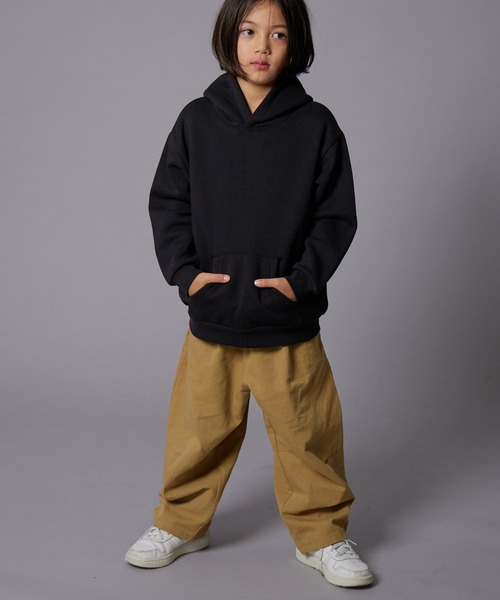 PAIRMANON STREET（ペアマノンストリート）の「【PAIRMANON STREET】裏起毛 マルチ グラフィック プリント パーカー（パーカー・キッズ・テラコッタ/レッド系その他/ベージュ系その他/ベージュ系その他2/グレー系その他2/グレー系その他3/ブルー系その他/グレー系その他/ブラック系その他2/ブラック系その他/ブラック系その他3/イエロー系その他・100/110/120/150/90/130/140/160）」の17枚目の写真