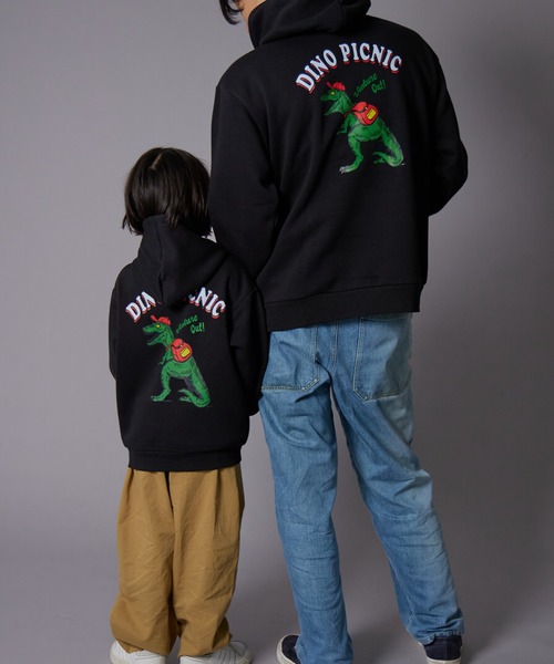 PAIRMANON STREET（ペアマノンストリート）の「【PAIRMANON STREET】裏起毛 マルチ グラフィック プリント パーカー（パーカー・キッズ・テラコッタ/レッド系その他/ベージュ系その他/ベージュ系その他2/グレー系その他2/グレー系その他3/ブルー系その他/グレー系その他/ブラック系その他2/ブラック系その他/ブラック系その他3/イエロー系その他・100/110/120/150/90/130/140/160）」の18枚目の写真