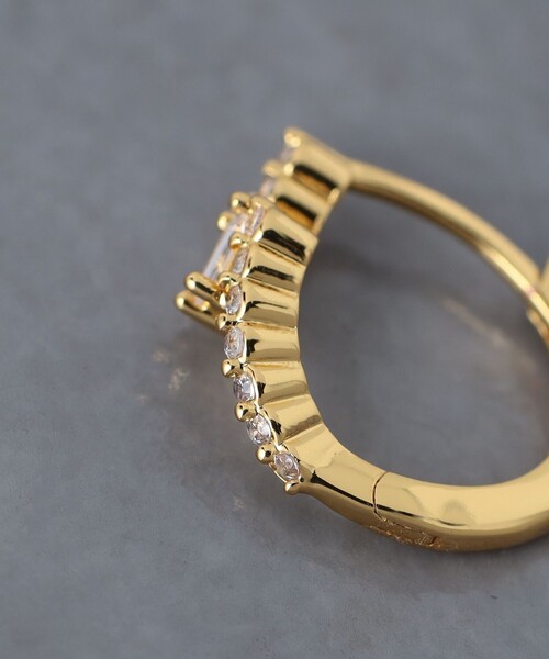 UNITED ARROWS(ユナイテッドアローズ)の「ミニ パヴェ フープピアス(ピアス(両耳用)・レディース・ゴールド/シルバー・FREE)」の6枚目の写真