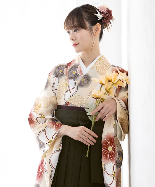 floroレディース袴4点セット （着物・襦袢・下帯・袴）（着物）｜SOUBIEN（ソウビエン）