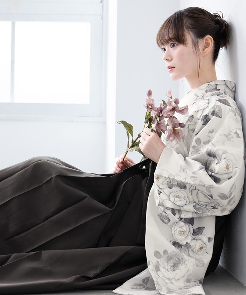 floroレディース袴4点セット （着物・襦袢・下帯・袴）（着物）｜SOUBIEN（ソウビエン）