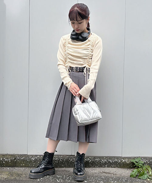 Mi-je(ミジェ)の「ピグメントシャーリングテレコ【韓国ファッション】(Tシャツ/カットソー・レディース・チャコール/パープル/カーキ/アイボリー・S/M)」の19枚目の写真