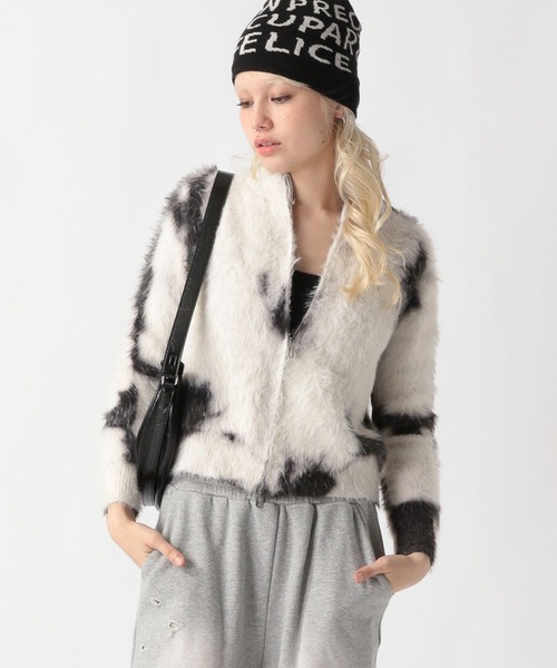 FOREVER 21(フォーエバー トゥエンティーワン)の「【2025SS】モヤパターンダブルジップカーデイガン(カーディガン/ボレロ・レディース・ベージュ/ナチュラル/ブルー・FREE)」の2枚目の写真