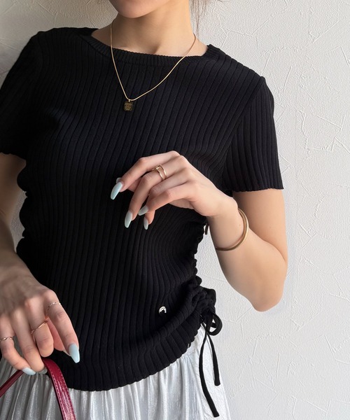 mily bilet(ミウィビレット)の「【mily bilet】トレンドのサイドリボン◎ドロスト使いボタンデザインサマーリブニットトップス(半袖)(Tシャツ/カットソー・レディース・ベージュ系その他/ホワイト×ブラック/ホワイト/ブラック・SMALL/X-LARGE/LARGE/MEDIUM)」の12枚目の写真