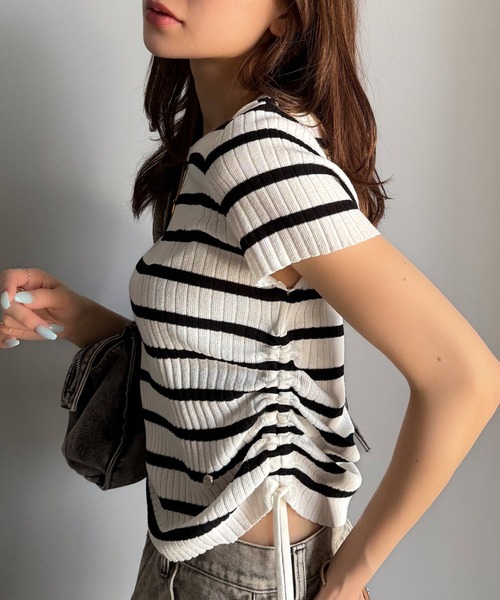 mily bilet(ミウィビレット)の「【mily bilet】トレンドのサイドリボン◎ドロスト使いボタンデザインサマーリブニットトップス(半袖)(Tシャツ/カットソー・レディース・ベージュ系その他/ホワイト×ブラック/ホワイト/ブラック・SMALL/X-LARGE/LARGE/MEDIUM)」の17枚目の写真