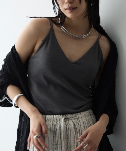 カップインVネックキャミソール（キャミソール）｜DFFUR.（ディフル