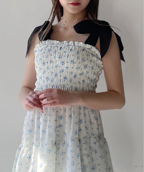 one way（ワンウェイ）の「ティアードシャーリングキャミワンピース（ワンピース・レディース・ホワイト系その他/ブラック系その他/ピンク/ブラック/イエロー系その他/ブルー系その他・FREE）」の7枚目の写真