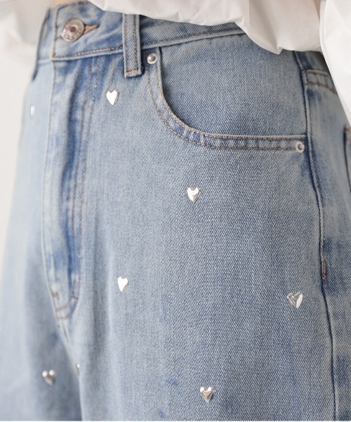 AMELY(エミリー)の「ハートモチーフ デニムパンツ(デニムパンツ・レディース・ブラック/ブルー・M/L)」の10枚目の写真