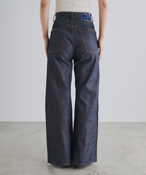 Lui's(ルイス)の「ogamo レザーライクバギーパンツ(デニムパンツ・レディース・インディゴブルー・S)」の12枚目の写真