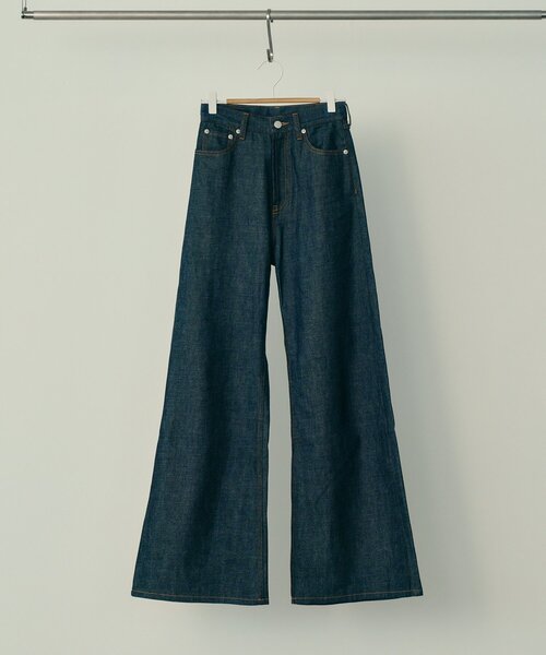 Lui's(ルイス)の「ogamo レザーライクバギーパンツ(デニムパンツ・レディース・インディゴブルー・S)」の18枚目の写真