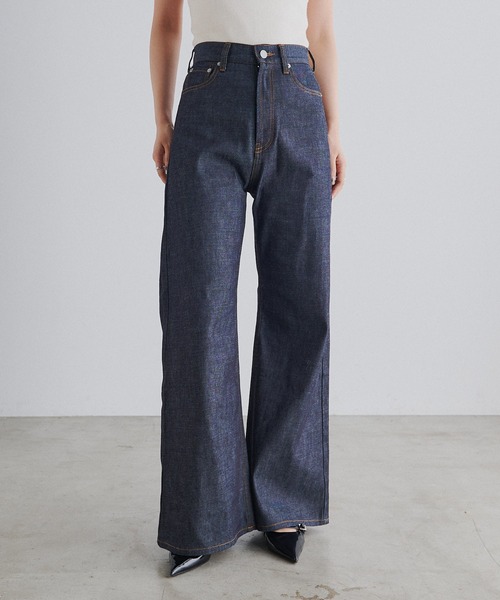 Lui's(ルイス)の「ogamo レザーライクバギーパンツ(デニムパンツ・レディース・インディゴブルー・S)」の1枚目の写真