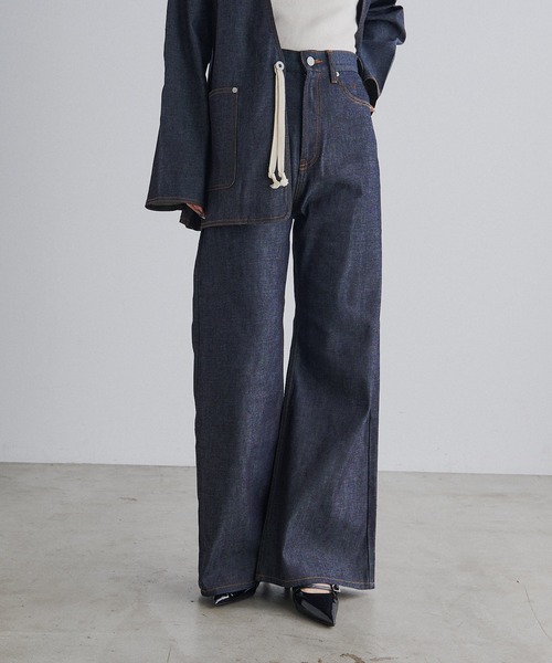 Lui's(ルイス)の「ogamo レザーライクバギーパンツ(デニムパンツ・レディース・インディゴブルー・S)」の22枚目の写真