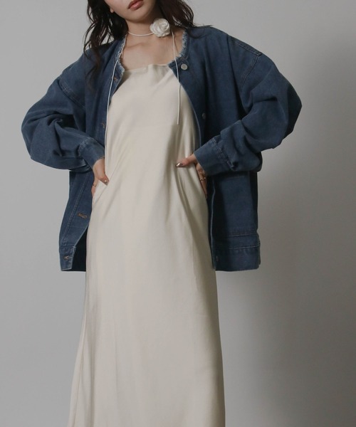 Social GIRL(ソーシャルガール)の「ボリューム袖 ノーカラー カットオフ オーバーサイズ デニムジャケット(デニムジャケット・レディース・ブラック/ライトブルー/ブルー・M/L)」の21枚目の写真