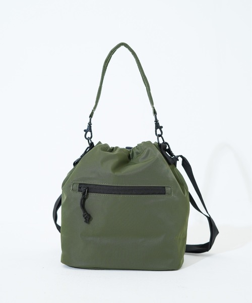 NEW ERA（ニューエラ）の「【NEW ERA/ニューエラ】2WAY DRAWSTRING POUCH NYLON TWL（ショルダーバッグ・メンズ・ブラック/オリーブ・FREE）」の19枚目の写真
