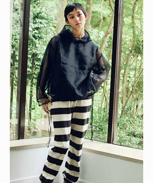 MEDE19F(メデジュウキュウ)の「MEDE19F カットソー裏地付きシアーフーディー(パーカー・レディース・ブラック/ピンクベージュ・M/L/LL)」の3枚目の写真