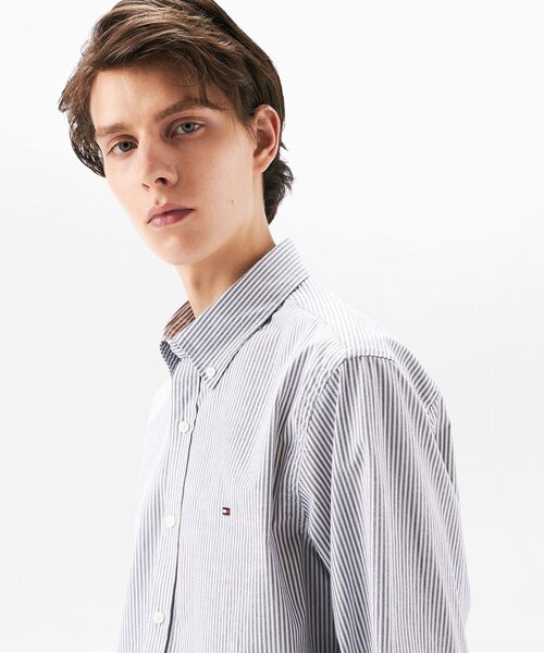 TOMMY HILFIGER（トミーヒルフィガー）の「オックスフォードストライプロングスリーブシャツ（シャツ/ブラウス・メンズ・グレー/グリーン/ピンク・LARGE/MEDIUM/SMALL/X-LARGE）」の7枚目の写真