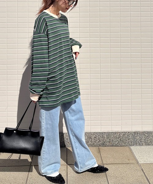 ISOOK(アイスー)の「【ISOOK / アイスー】オーバーサイズカラーボーダーTシャツ / ビックシルエット 長袖 ロンT ロングスリーブ クルーネック ユニセックス 細ボーダー 青 緑 白 ネイビー グリーン アイボリー ZOZOTOWN限定(Tシャツ/カットソー・レディース・ネイビー/グリーン/アイボリー・FREE)」の5枚目の写真