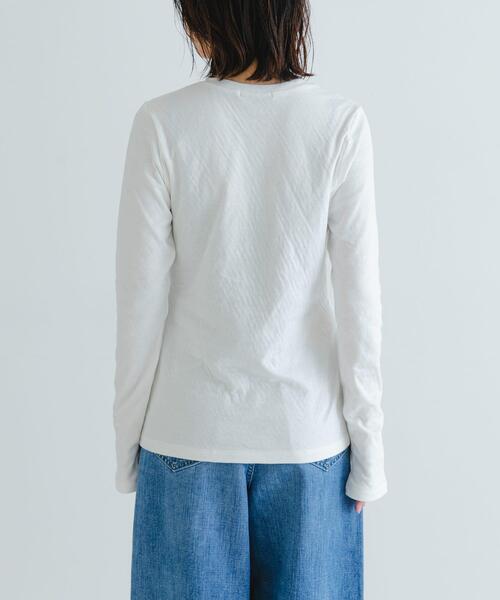 URBAN RESEARCH(アーバンリサーチ)の「『MADE IN JAPAN』セッケツクルーネックカーディガン(カーディガン/ボレロ・レディース・ネイビー/オフホワイト/グレー系その他・FREE)」の13枚目の写真