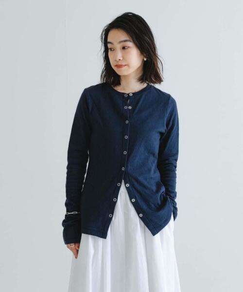 URBAN RESEARCH(アーバンリサーチ)の「『MADE IN JAPAN』セッケツクルーネックカーディガン(カーディガン/ボレロ・レディース・ネイビー/オフホワイト/グレー系その他・FREE)」の20枚目の写真